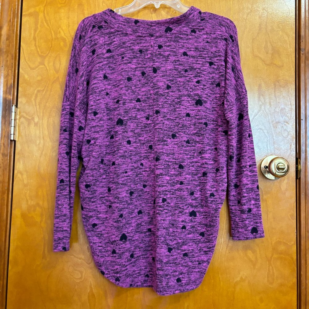 Philosophy Berry Pink And Black Hearts Tunic Length V Neck Sweater Size Small - Picture 7 of 9